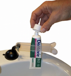 ouvre tube de dentifrice